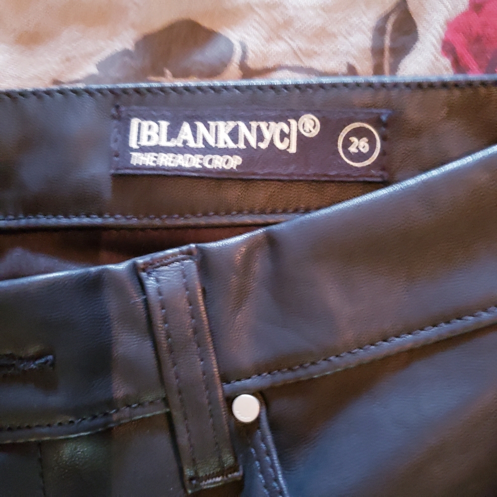 BLANK NYC BLACK LEATHER READE CROP JEANS DENIM PANTS LACE UP SIDE DETAIL 26 - Picture 4 of 4